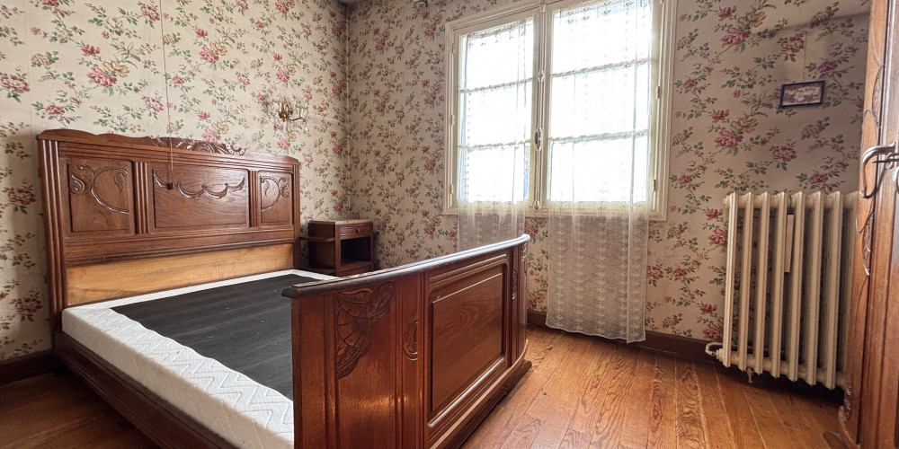 maison à VILLENEUVE DE MARSAN (40190)